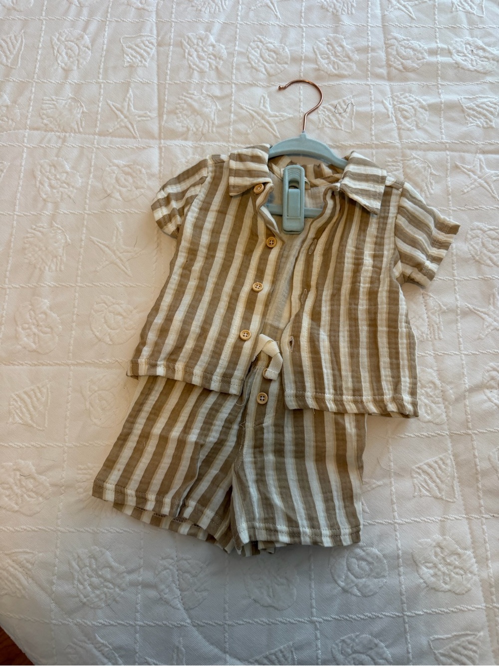 SNUG SET 3-6MONTH - Picture 2 of 10